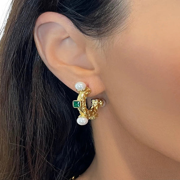 Green Stone and Pearl Earing